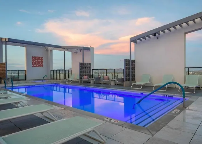 Boulevard Modern Highrise Stu Sky Pool Parking Gym 09 * Phoenix