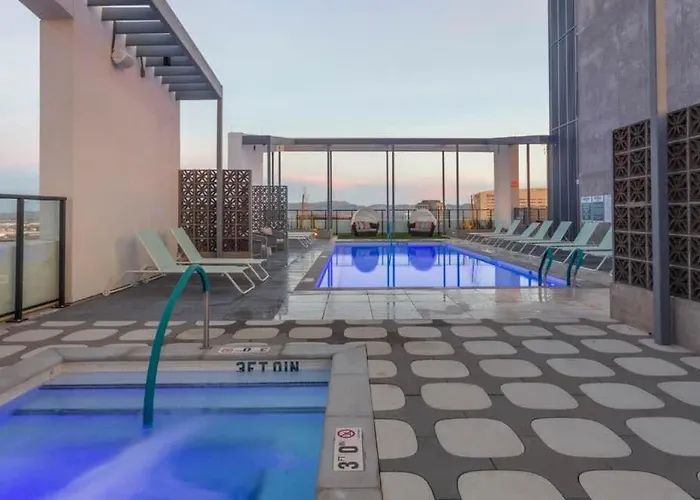Boulevard Modern Highrise Stu Sky Pool Parking Gym 09 * Phoenix